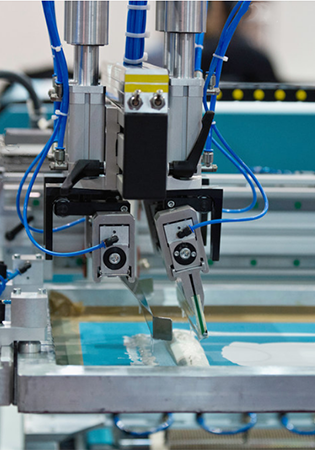 深圳精密模具加工需要具备哪些条件